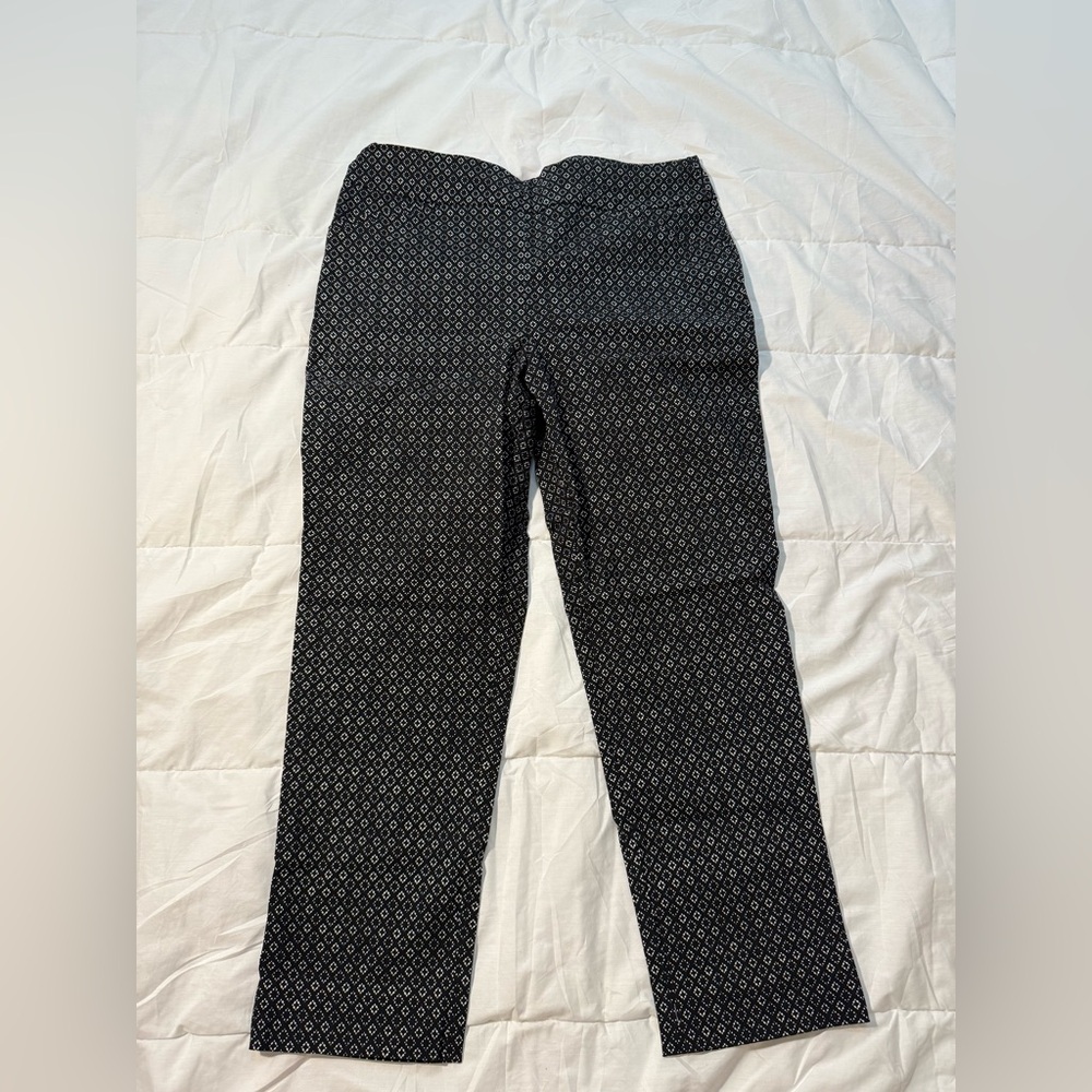 Chico's Black and White Geometric Pants